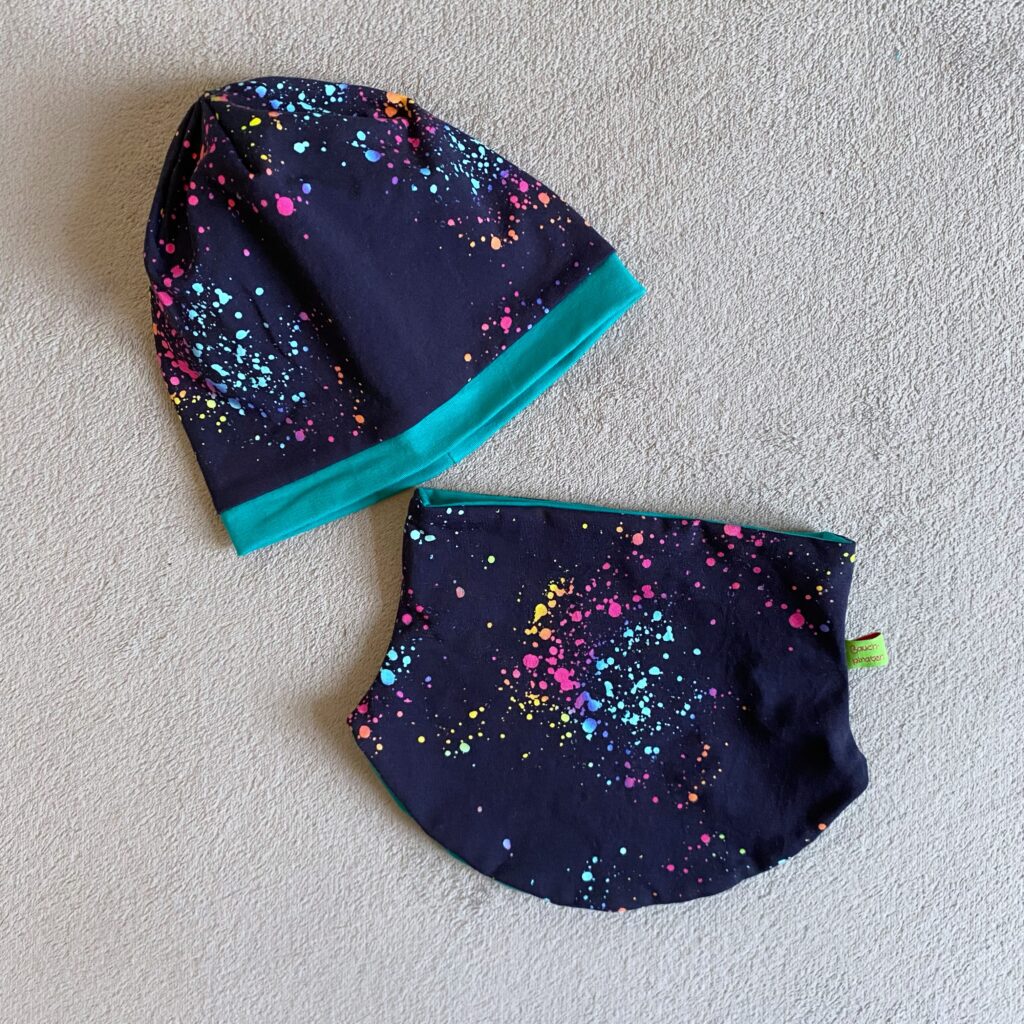 Beanie-Mütze mit passendem Schal für Kinder von